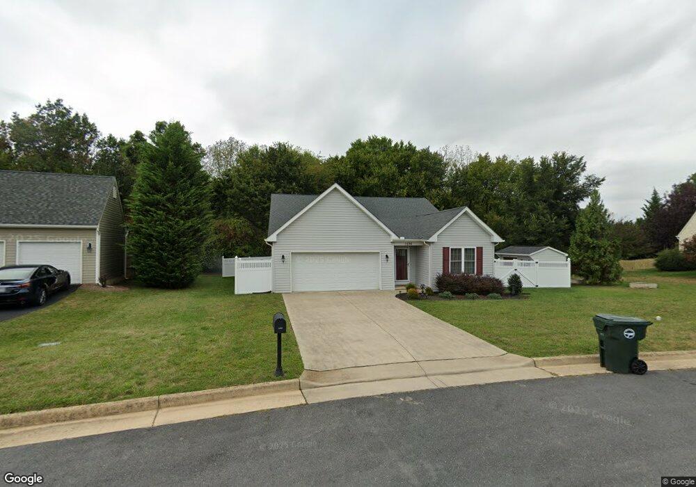 1036 Pendleton Dr, Waynesboro, VA 22980 - photo 1