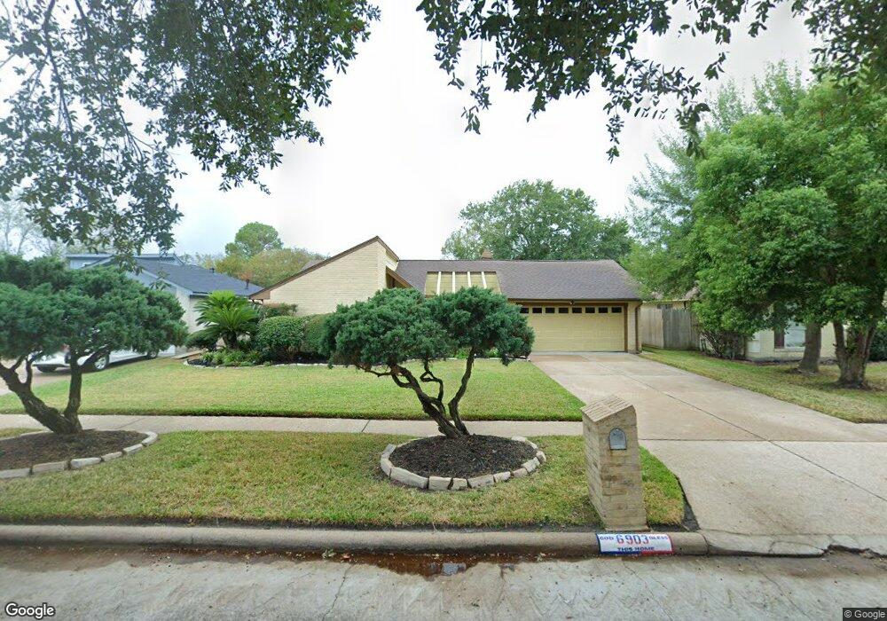 6903 Feather Creek Dr, Houston, TX 77086 - photo 1