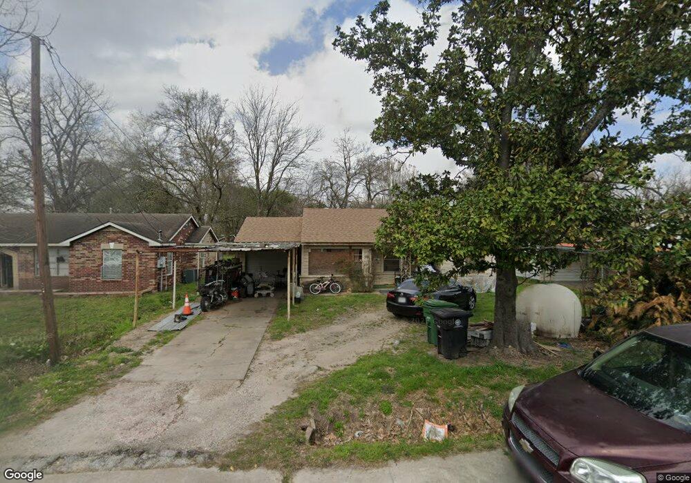 131 De Boll St, Houston, TX 77022 - photo 1