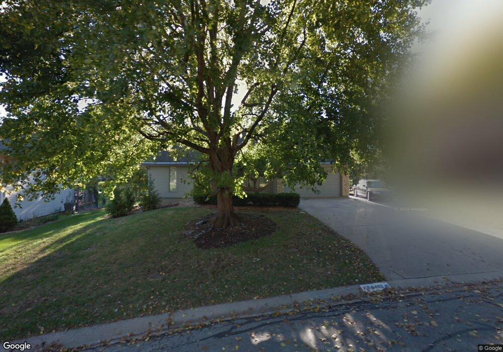 6402 Oakview St, Shawnee, KS 66216 - photo 1