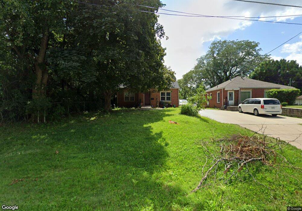 2816 Euclid Ave, Des Moines, IA 50310 - photo 1
