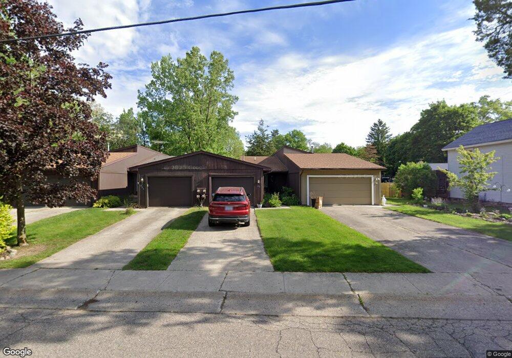 208 Mary St, Flushing, MI 48433 - photo 1