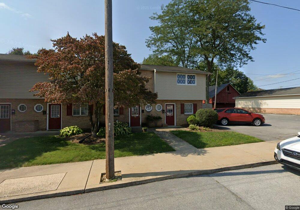 104 S Broad St, Waynesboro, PA 17268 - photo 1