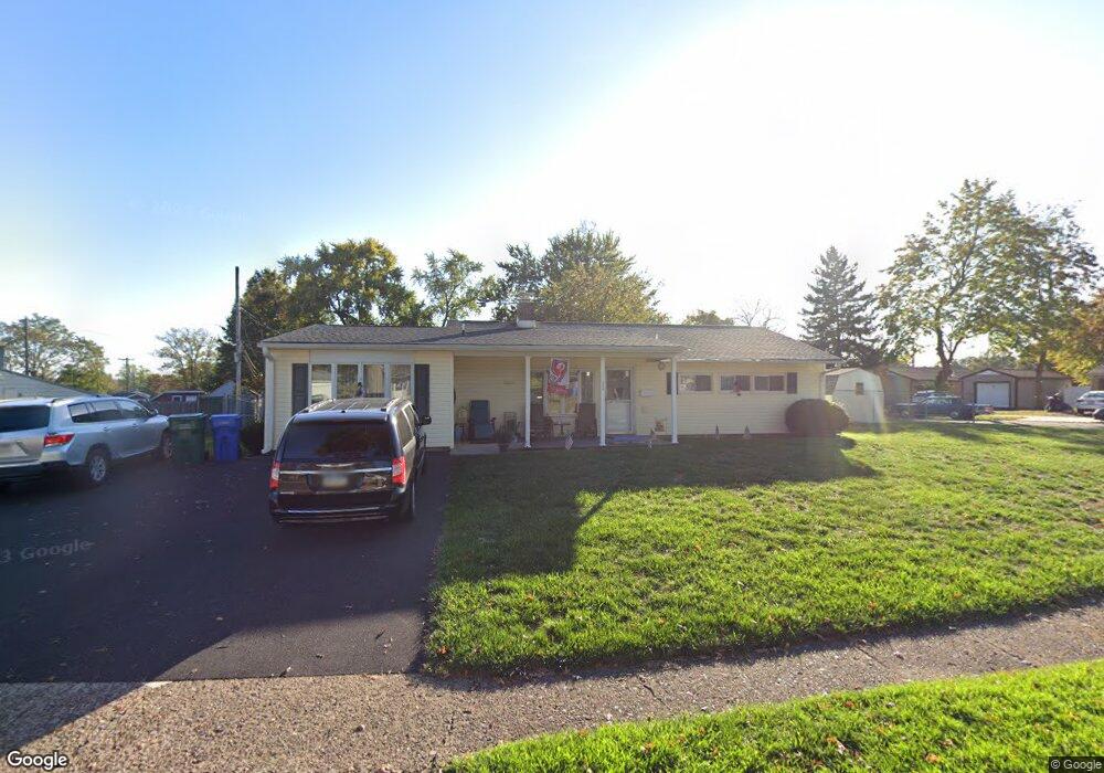 389 Blue Ridge Dr, Levittown, PA 19057 - photo 1