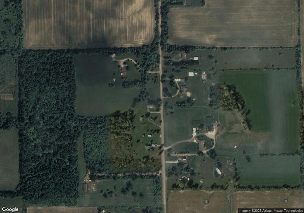 1213 N Mckinley Rd, Flushing, MI 48433 - photo 1