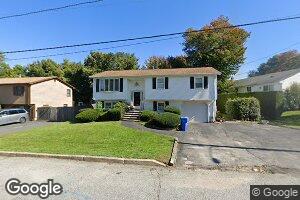 26 Blue Jay Dr, Cranston, RI 02920