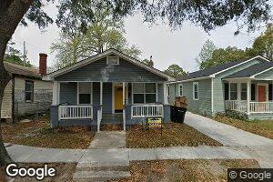 214 W 60th St, Savannah, GA 31405