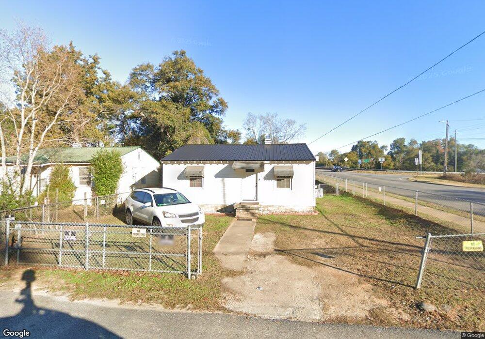 102 Dupree St, Bainbridge, GA 39819 - photo 1