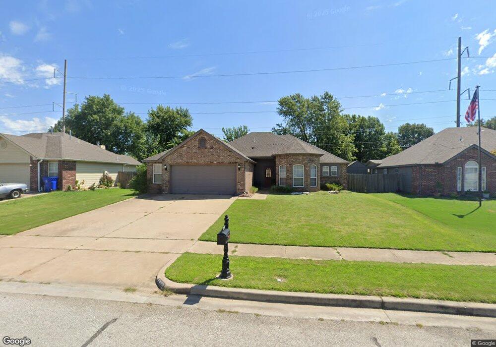4329 S Narcissus Ave, Broken Arrow, OK 74011 - photo 1