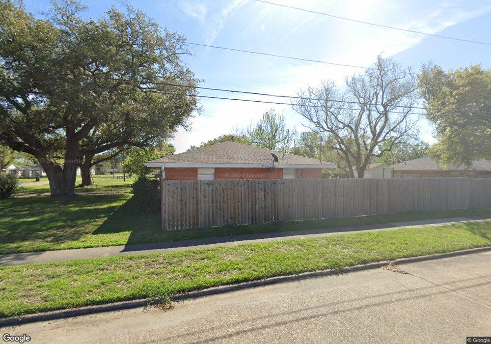 521 W Oak Ln, Lake Charles, LA 70605 - photo 1