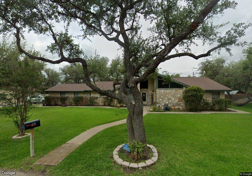 15 Windridge Dr, Beeville, TX 78102 - photo 1