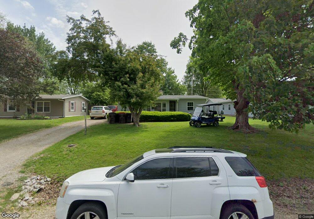 844 Sunset Dr, Lincoln, IL 62656 - photo 1