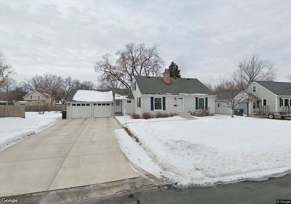 8226 Garfield Ave S, Bloomington, MN 55420 - photo 1