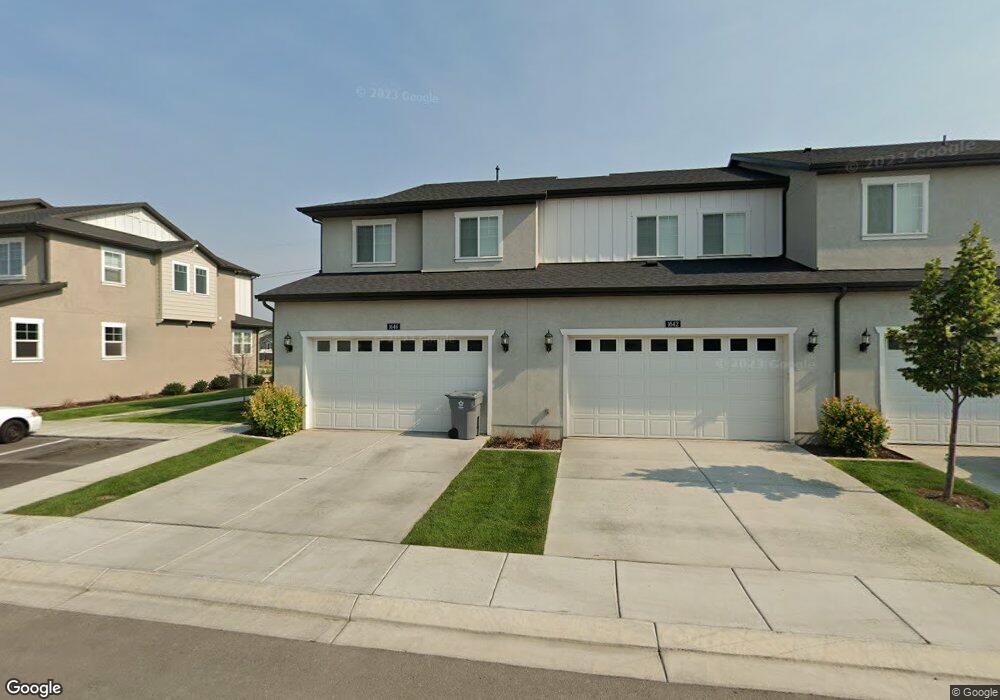 1646 W Ledgewood Ln, Lindon, UT 84042 - photo 1