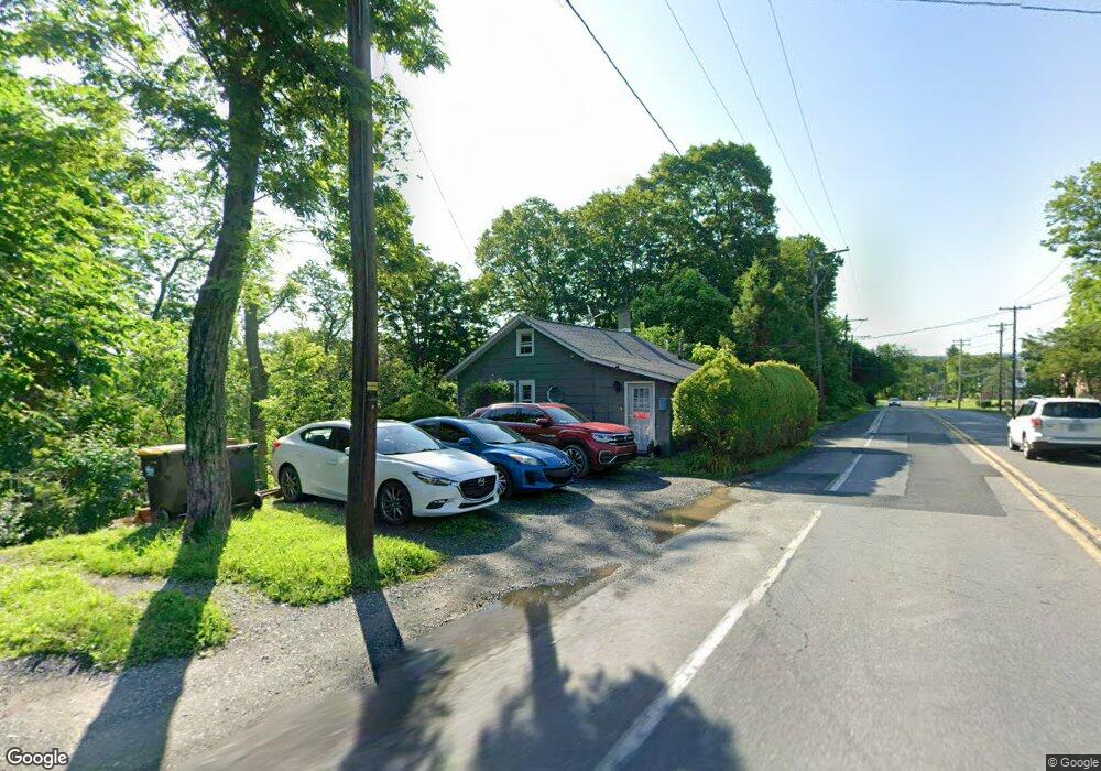 1014 N 5th St, Stroudsburg, PA 18360 - photo 1