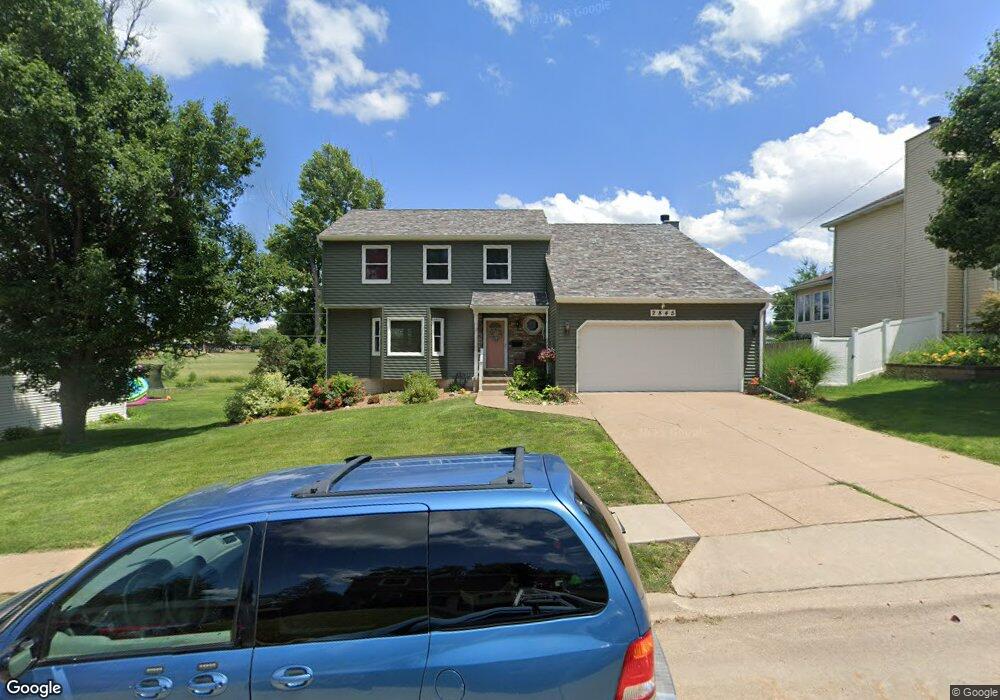 2845 Pacific St, Davenport, IA 52804 - photo 1