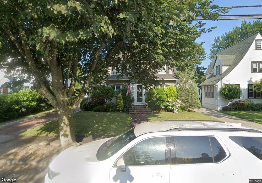 2512 Lakeside Dr, Baldwin, NY 11510 - photo 1