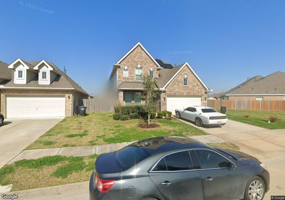 2185 Colonial St, Alvin, TX 77511 - photo 1