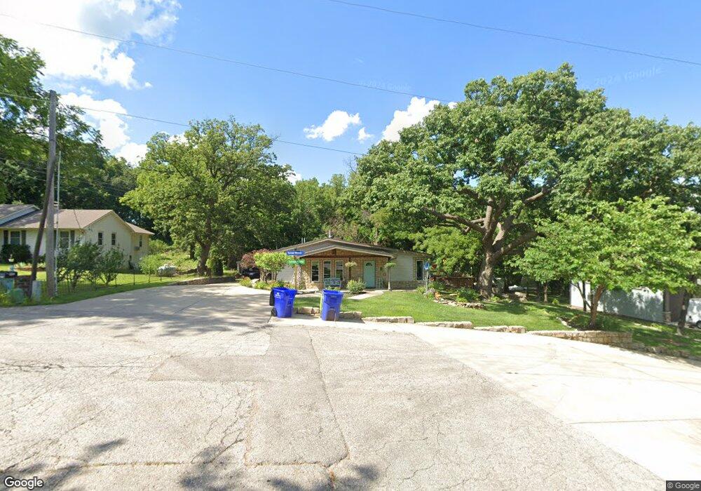 9820 W 71st St, Shawnee, KS 66203 - photo 1