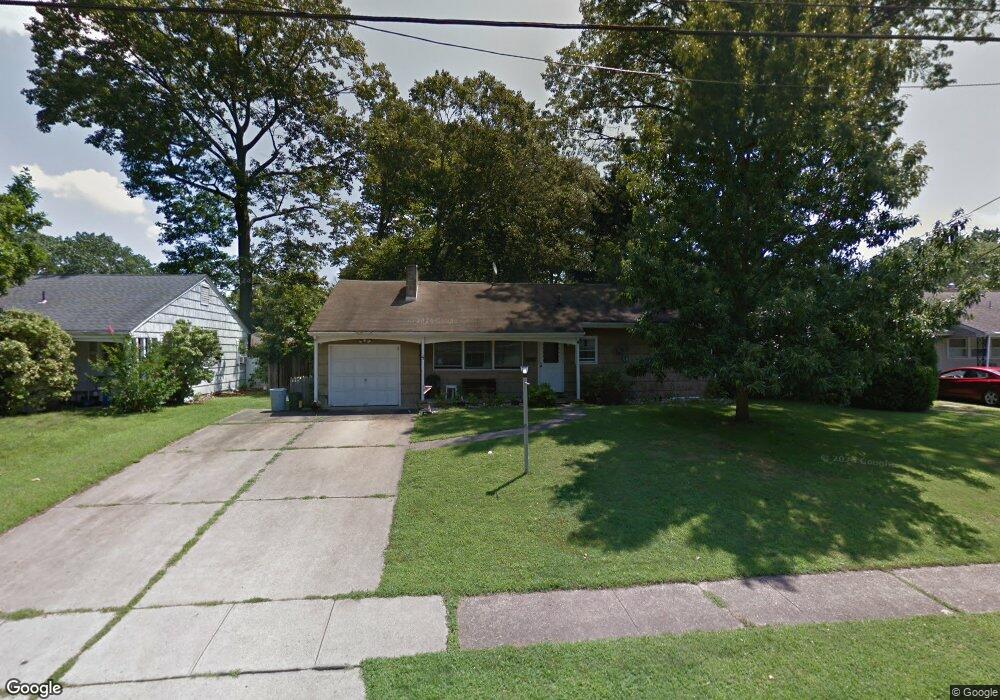 4 Glen Mawr Dr, Ewing, NJ 08618 - photo 1