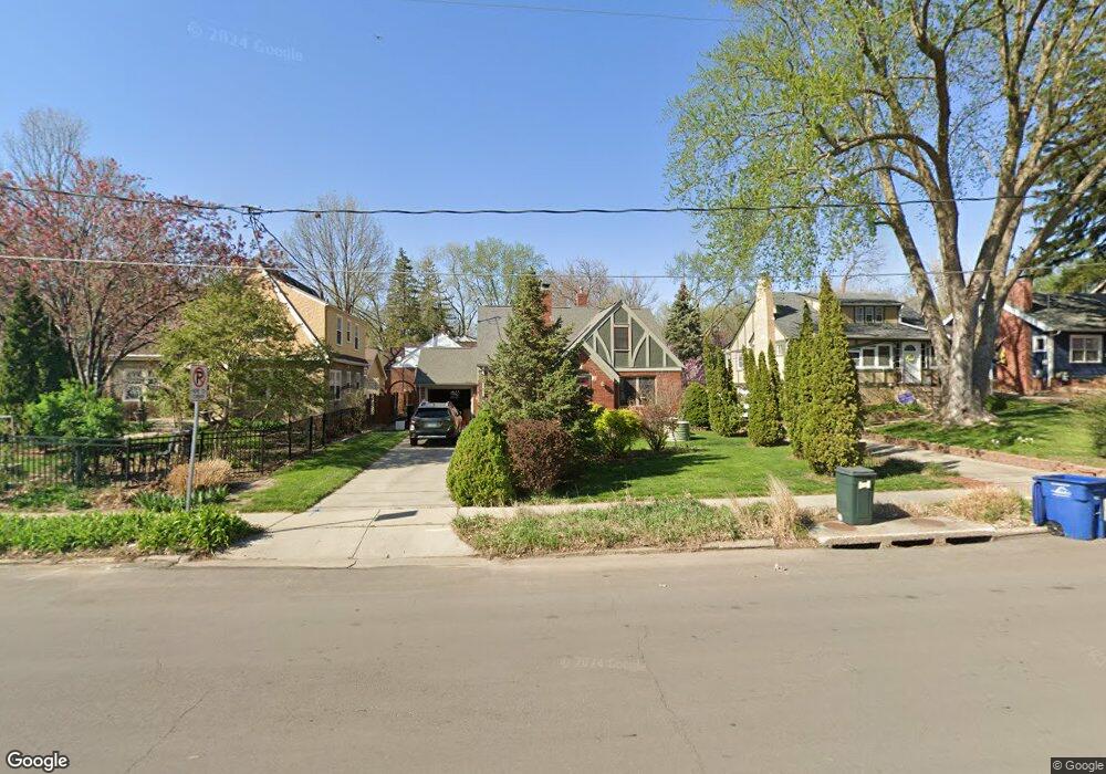 3715 Franklin Ave, Des Moines, IA 50310 - photo 1