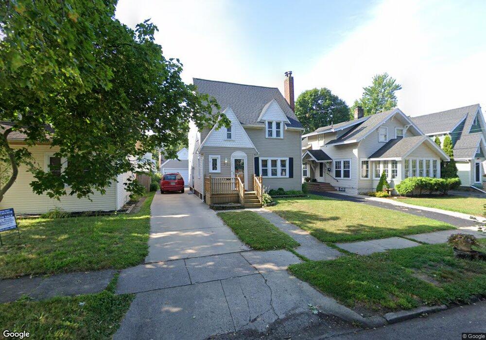 1701 N Genesee Dr, Lansing, MI 48915 - photo 1