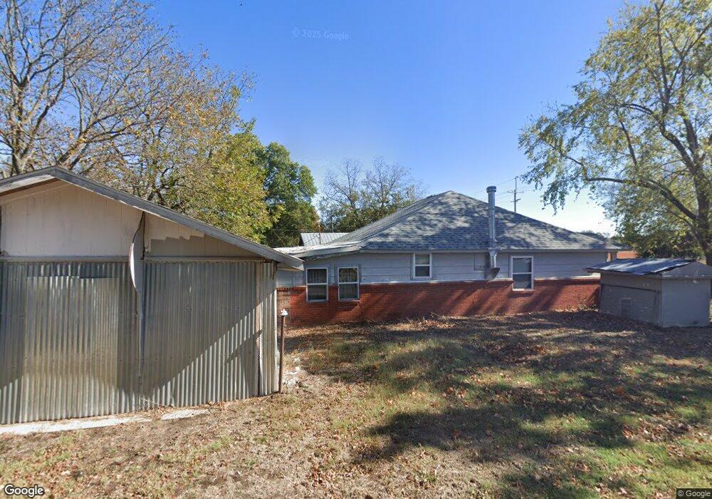 1401 N Kern Ave, Okmulgee, OK 74447 - photo 1