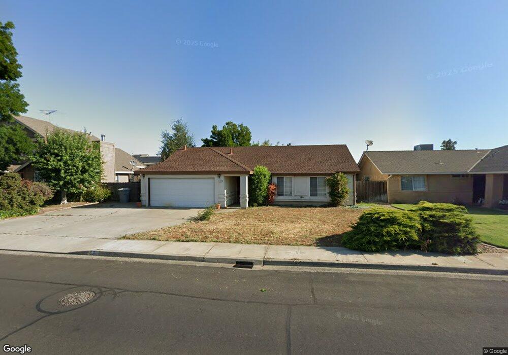 1906 Pontiac St, Oakdale, CA 95361 - photo 1