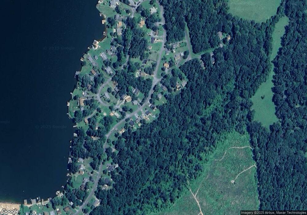 505 S Lakeshore Dr unit B, Louisa, VA 23093 - photo 1