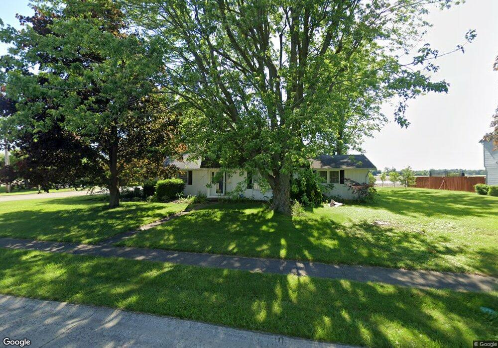 1585 Rosedale Ave, Bucyrus, OH 44820 - photo 1