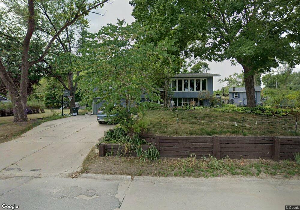 257 Tomahawk Trail SE, Cedar Rapids, IA 52403 - photo 1