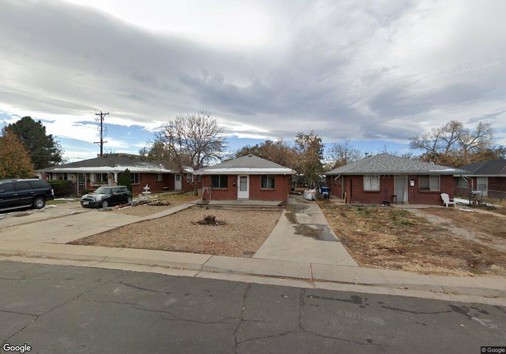 1605 Oswego St, Aurora, CO 80010 - photo 1