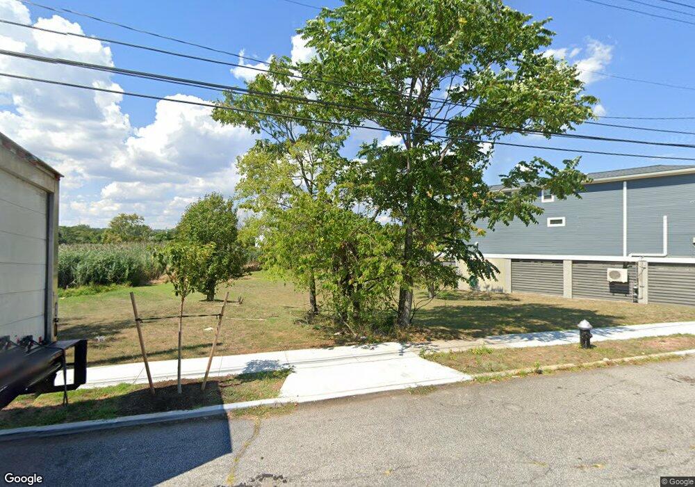 703 Oceanside Ave, Staten Island, NY 10305 - photo 1