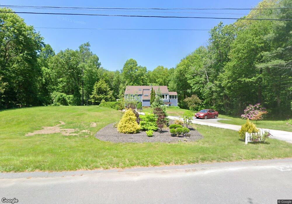 47 Redfield Cir, Derry, NH 03038 - photo 1