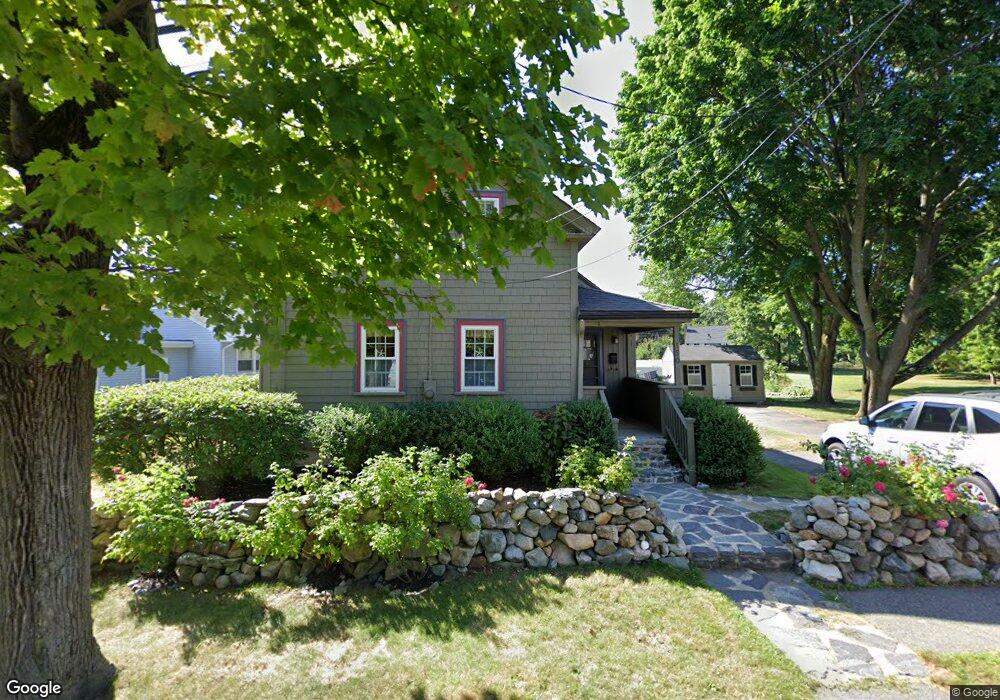 150 Washington Cir, Woburn, MA 01801 - photo 1