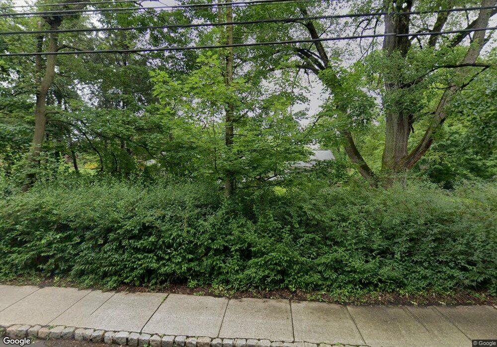 382 S Maple Ave, Basking Ridge, NJ 07920 - photo 1