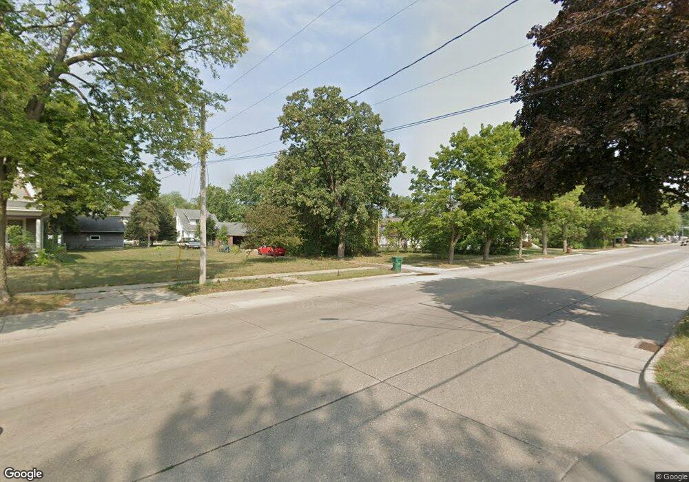 310 4th St SW, Austin, MN 55912 - photo 1