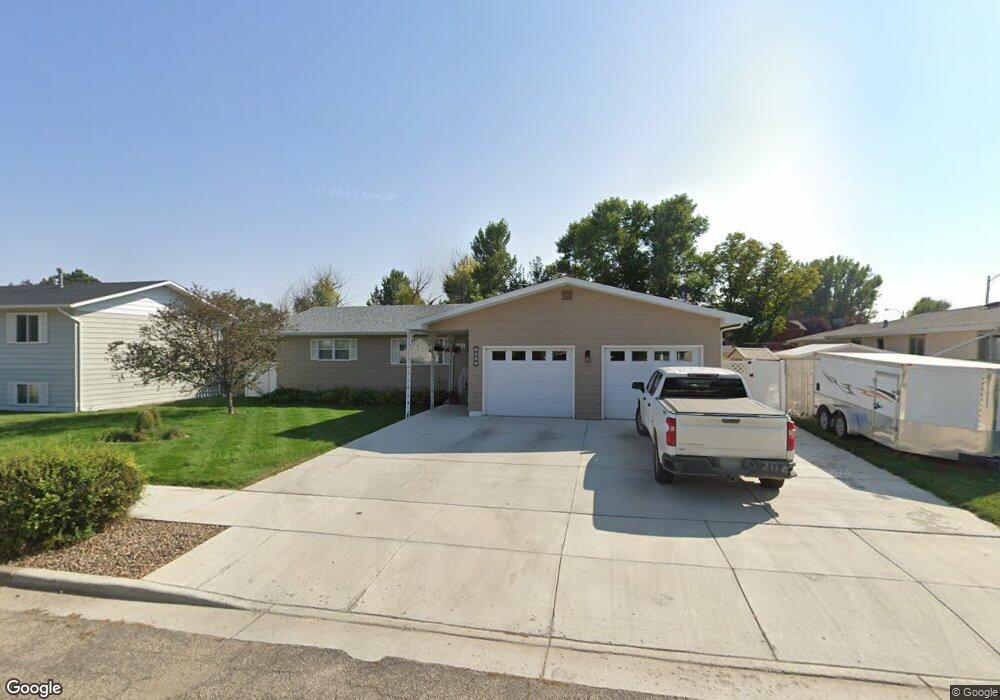 1317 24th St W, Williston, ND 58801 - photo 1