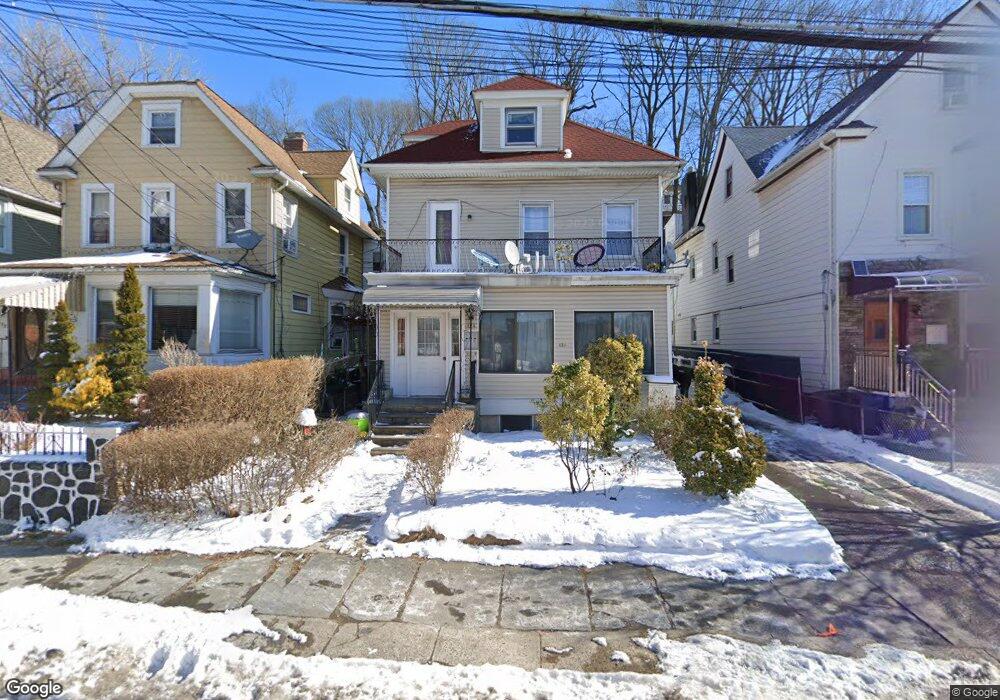 424 Park Hill Ave, Yonkers, NY 10705 - photo 1