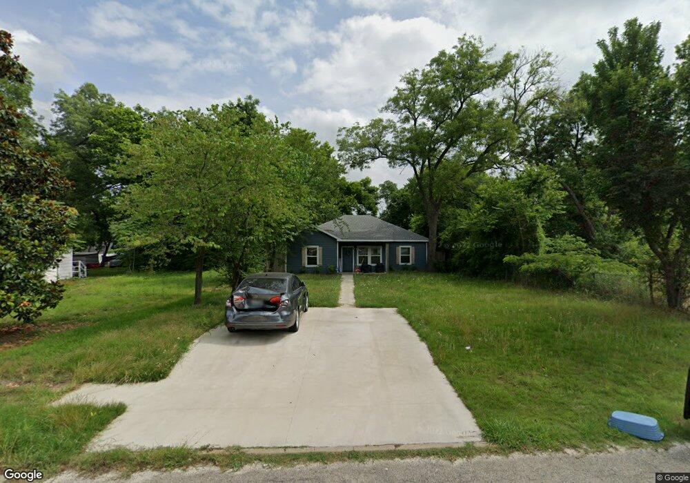 416 W Texas St, Denison, TX 75020 - photo 1