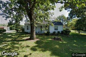 135 Glendale Dr, Mount Airy, NC 27030