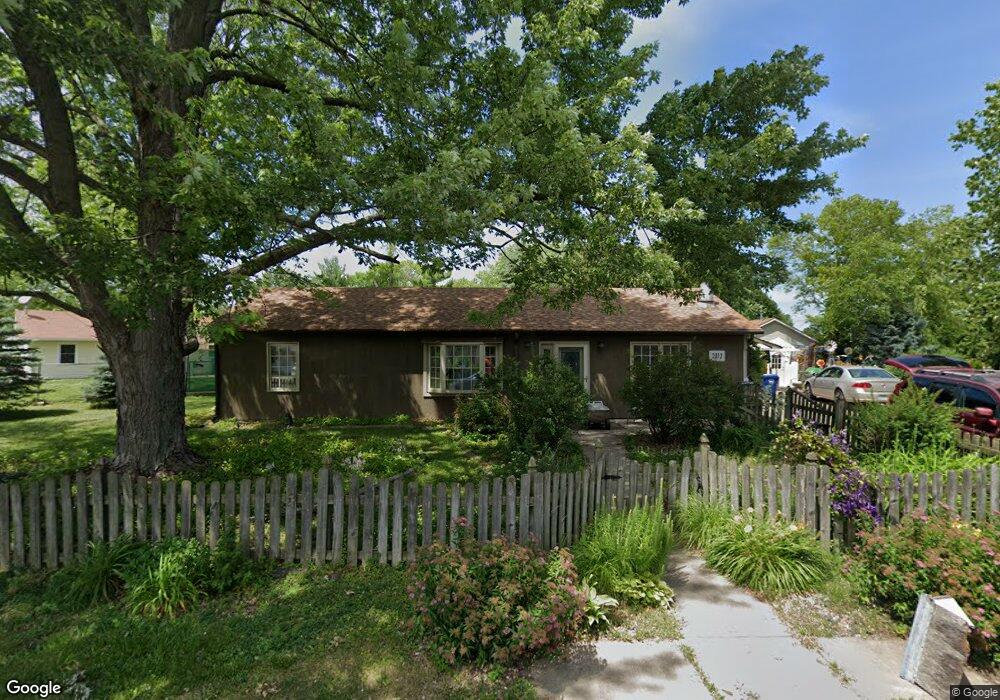 2012 W 71st St, Davenport, IA 52806 - photo 1