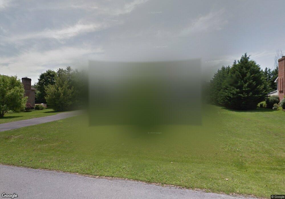 11216 Parkwood Dr, Hagerstown, MD 21742 - photo 1