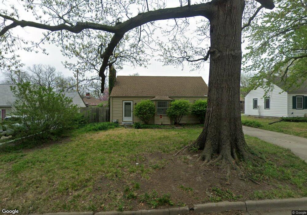 925 SW Anderson Terrace, Topeka, KS 66606 - photo 1