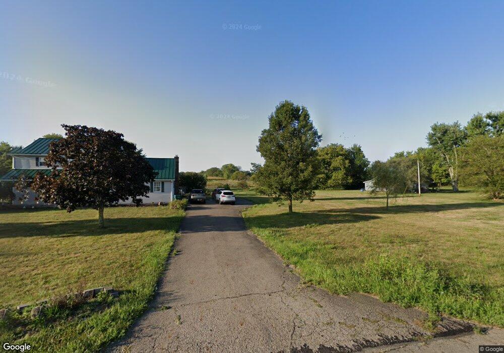 7795 Tarlton Rd, Circleville, OH 43113 - photo 1