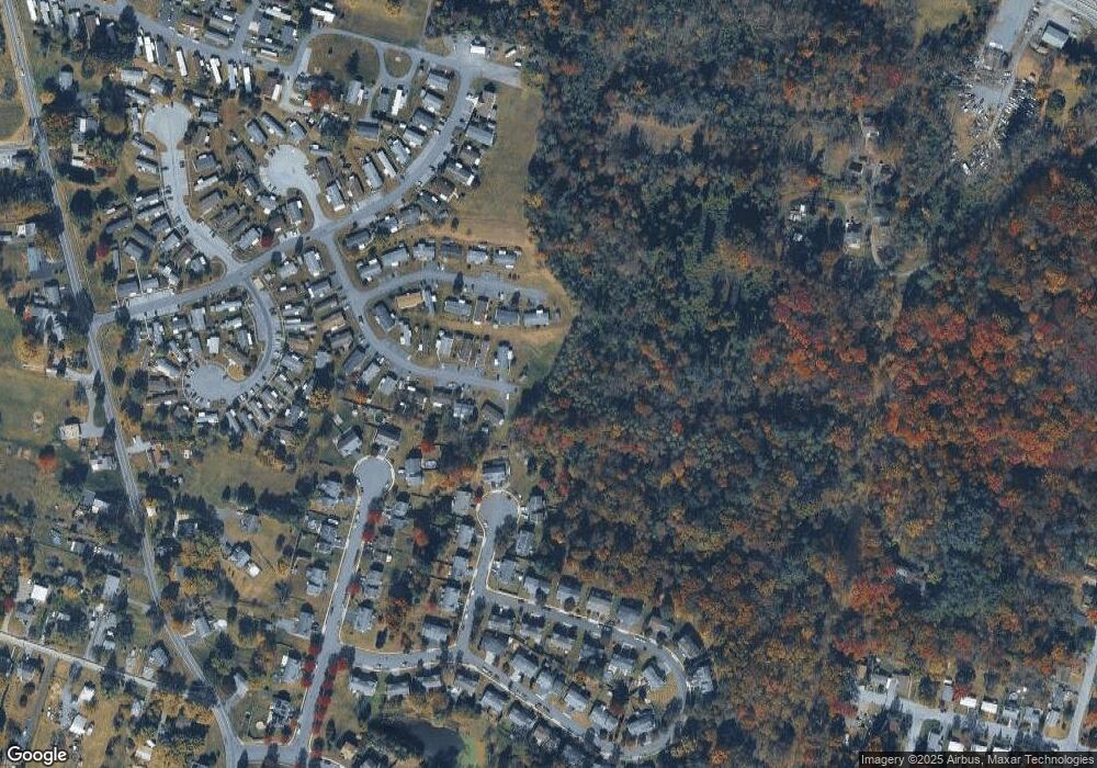 417 Allenbrook Ln, Reading, PA 19606 - photo 1