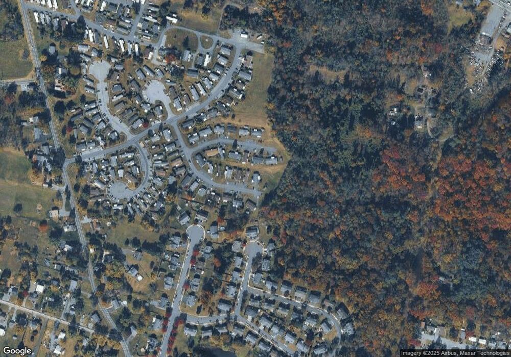 409 Allenbrook Ln, Reading, PA 19606 - photo 1