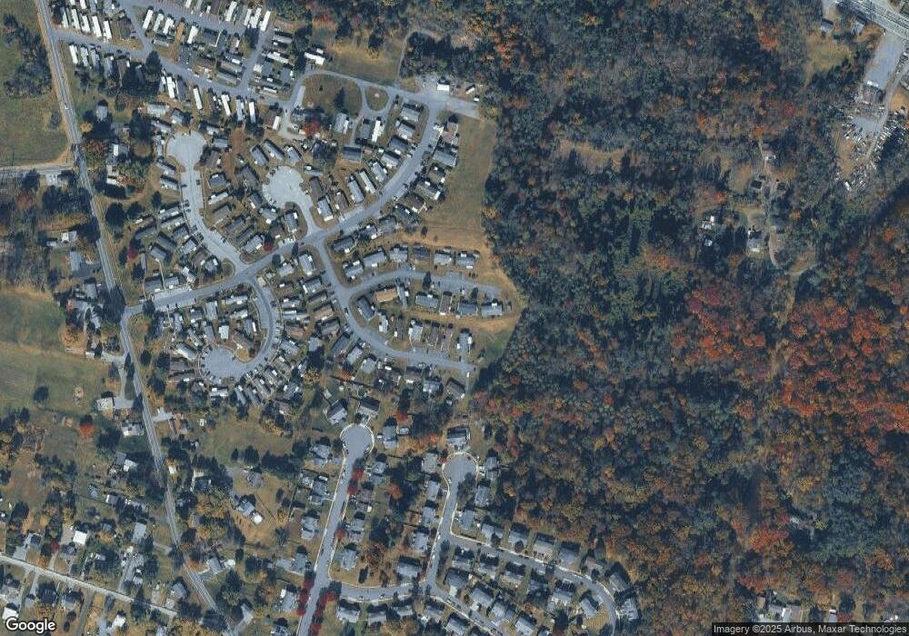 405 Allenbrook Ln, Reading, PA 19606 - photo 1