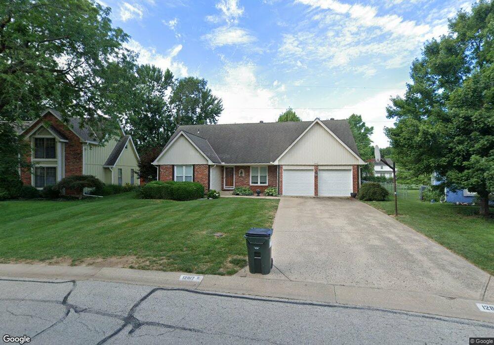 12817 W 70th St, Shawnee, KS 66216 - photo 1