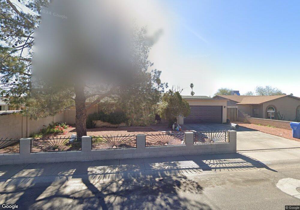 8127 W Heatherbrae Dr, Phoenix, AZ 85033 - photo 1
